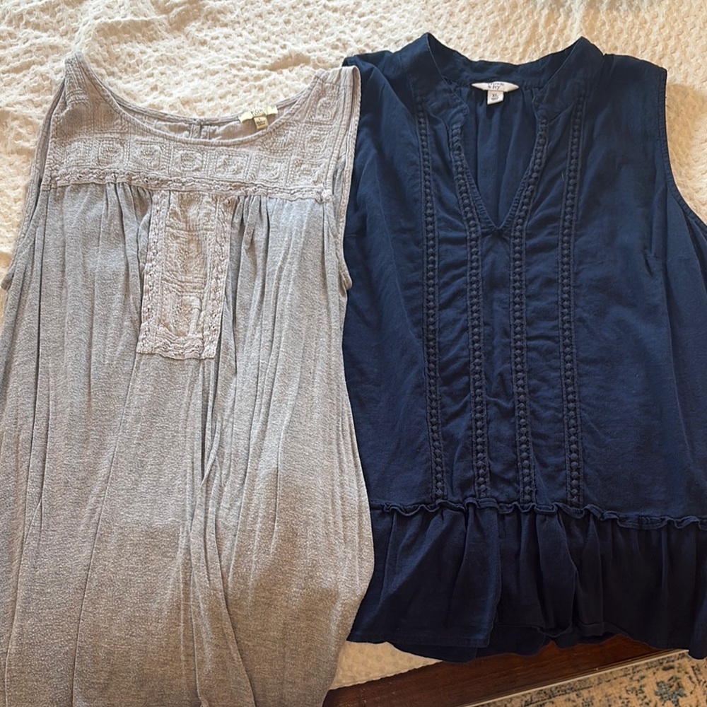 Elegant Women's Sleeveless Tops - Gray and Navy